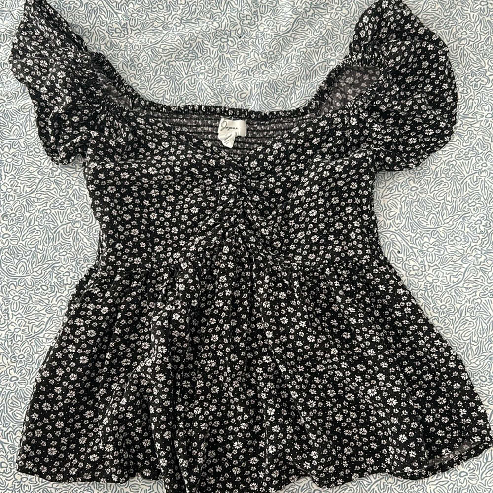 Flowy Sweetheart Floral Top